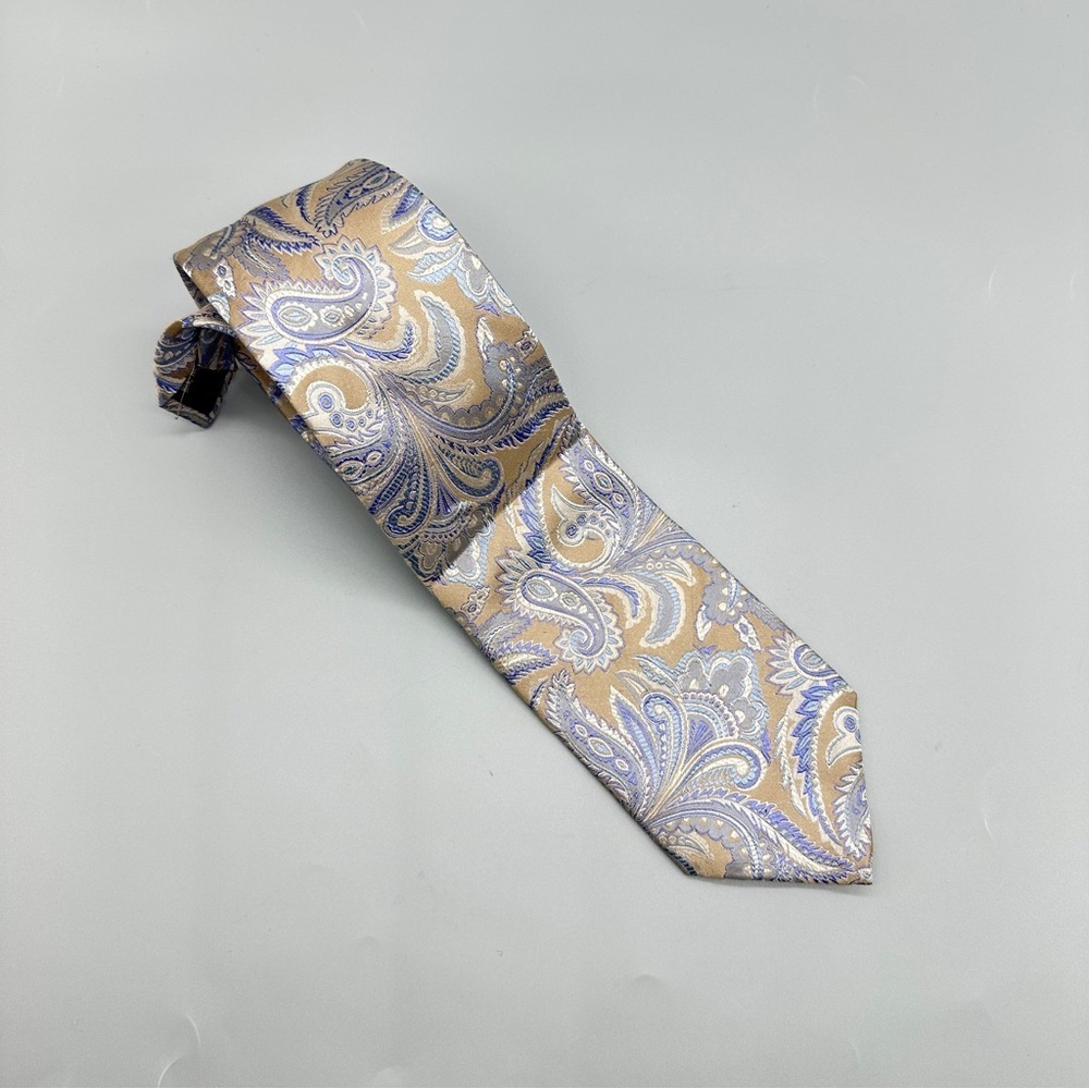 Ferre Milano Silk Paisley Tie – Gold & Lavender Pattern